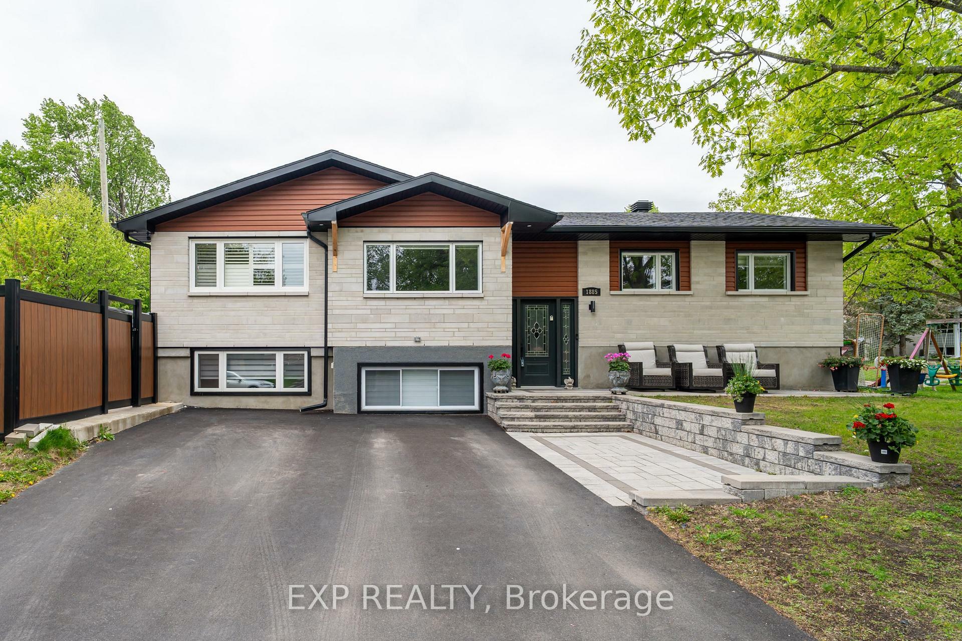 Property Photo: 1885 Arizona Avenue ON K1H 6Z5