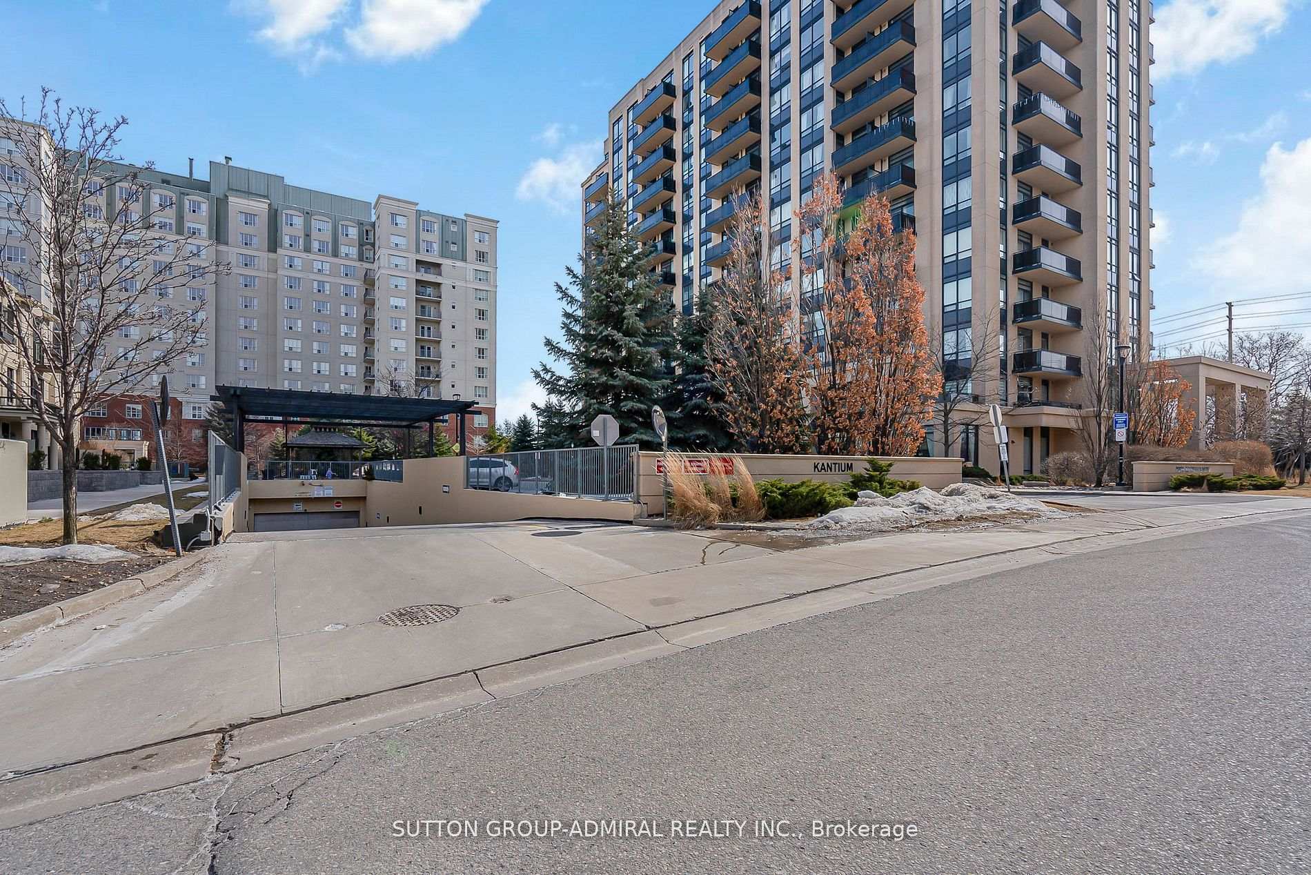 520 Steeles Avenue W 615  Vaughan ON L4J 0H2 photo