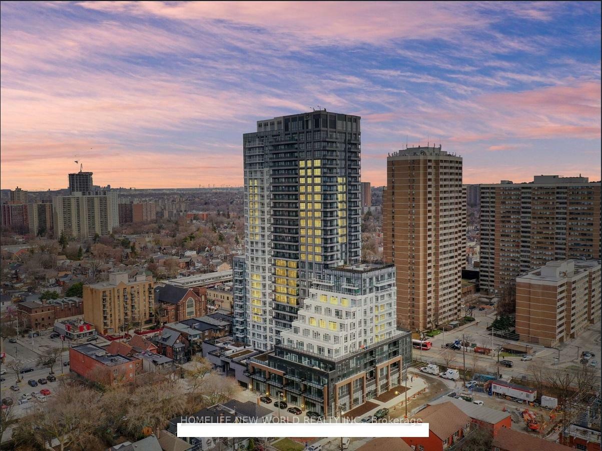 Property Photo:  286 Main Street 2507  ON M4C 0B3 