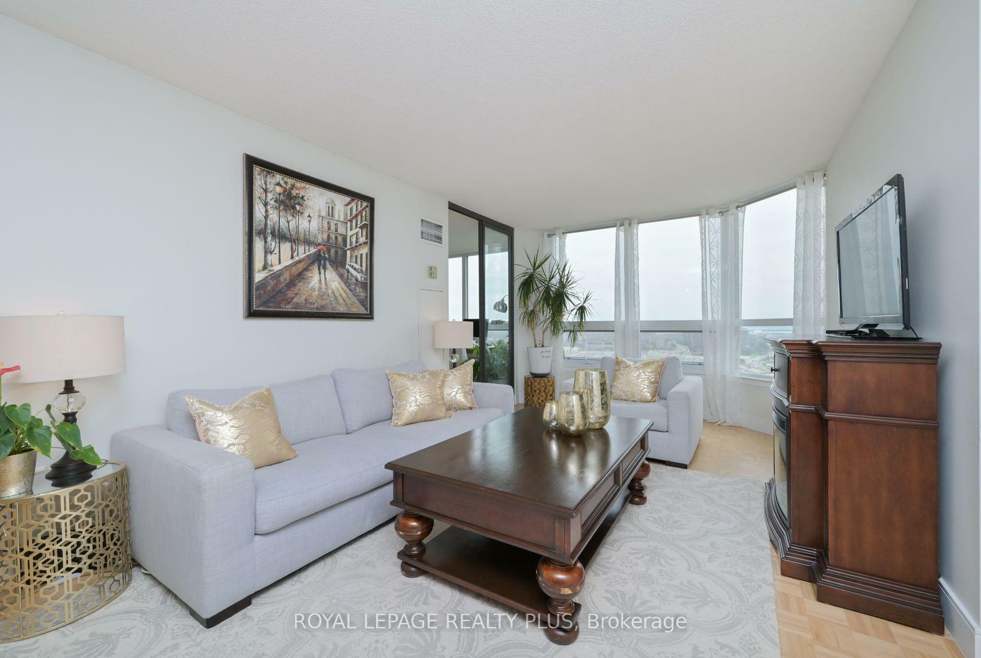 Property Photo:  8 Lisa Street 2306  ON L6T 4S6 