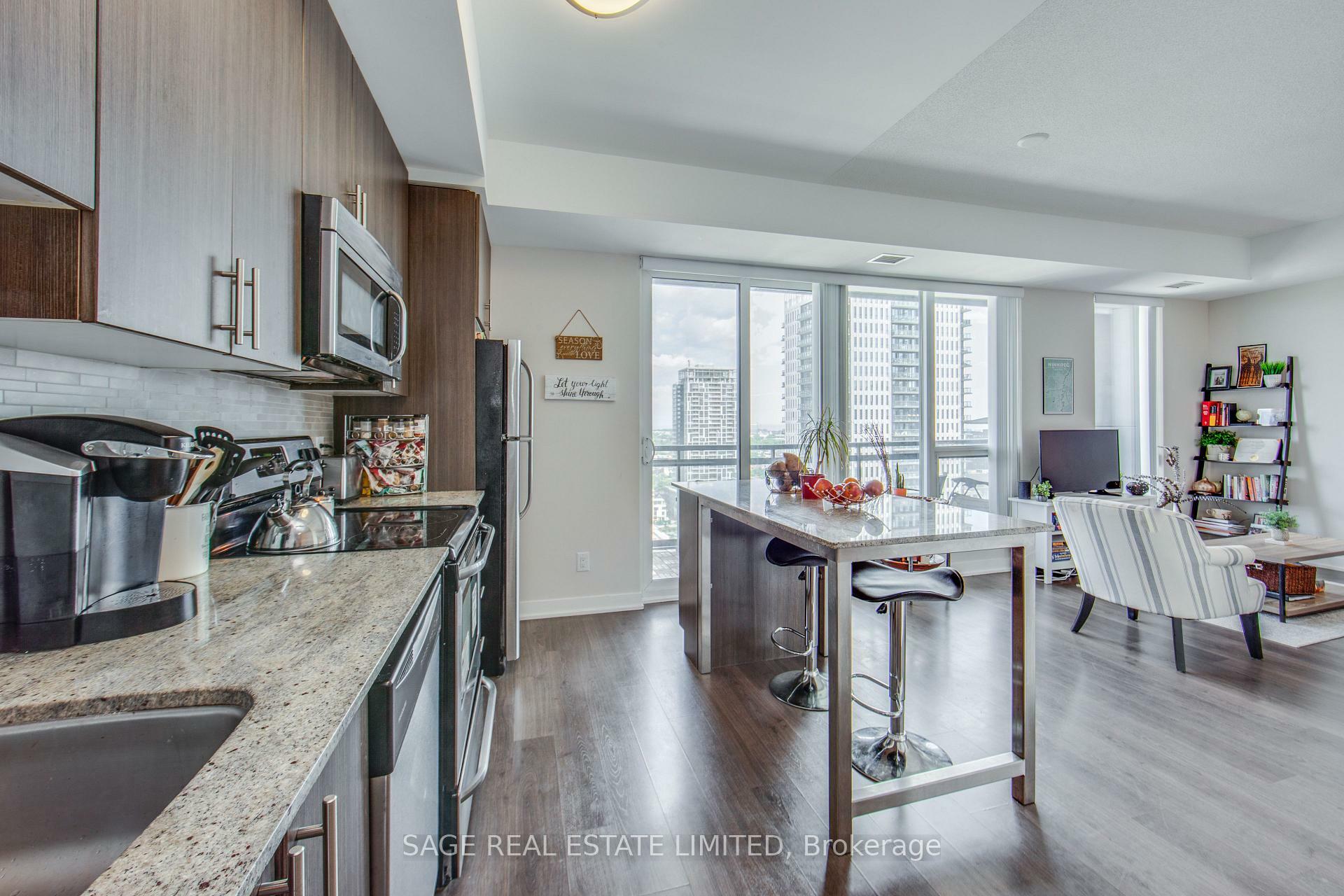 Property Photo:  225 Sackville Street 1912  ON M5A 0B9 