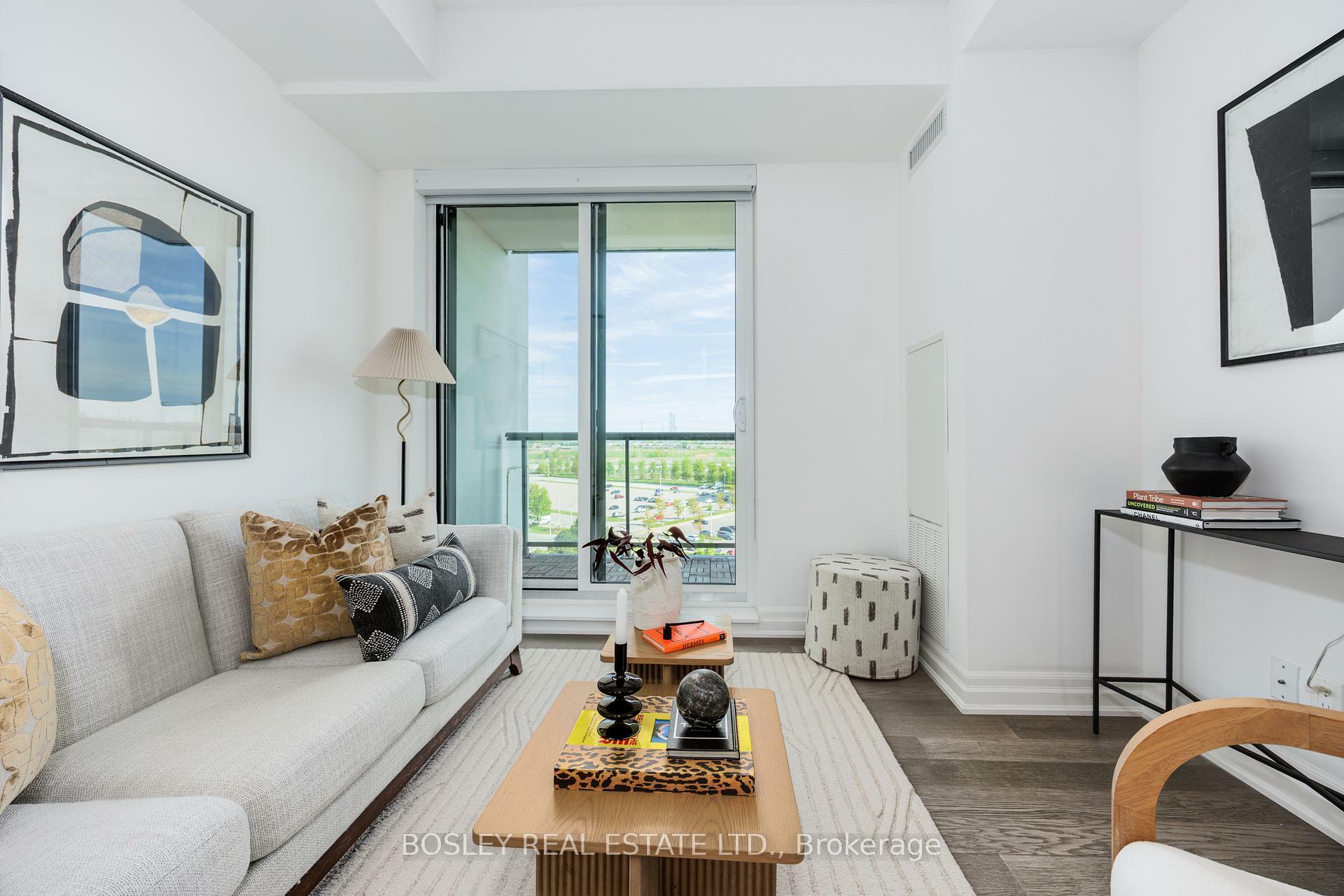 Property Photo: 8 Rouge Valley Drive W 908 ON L6G 0G8