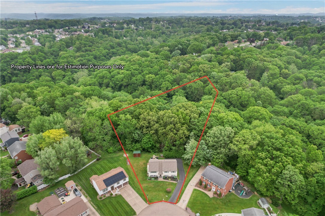 Property Photo: 15 Fawnridge Dr PA 15136