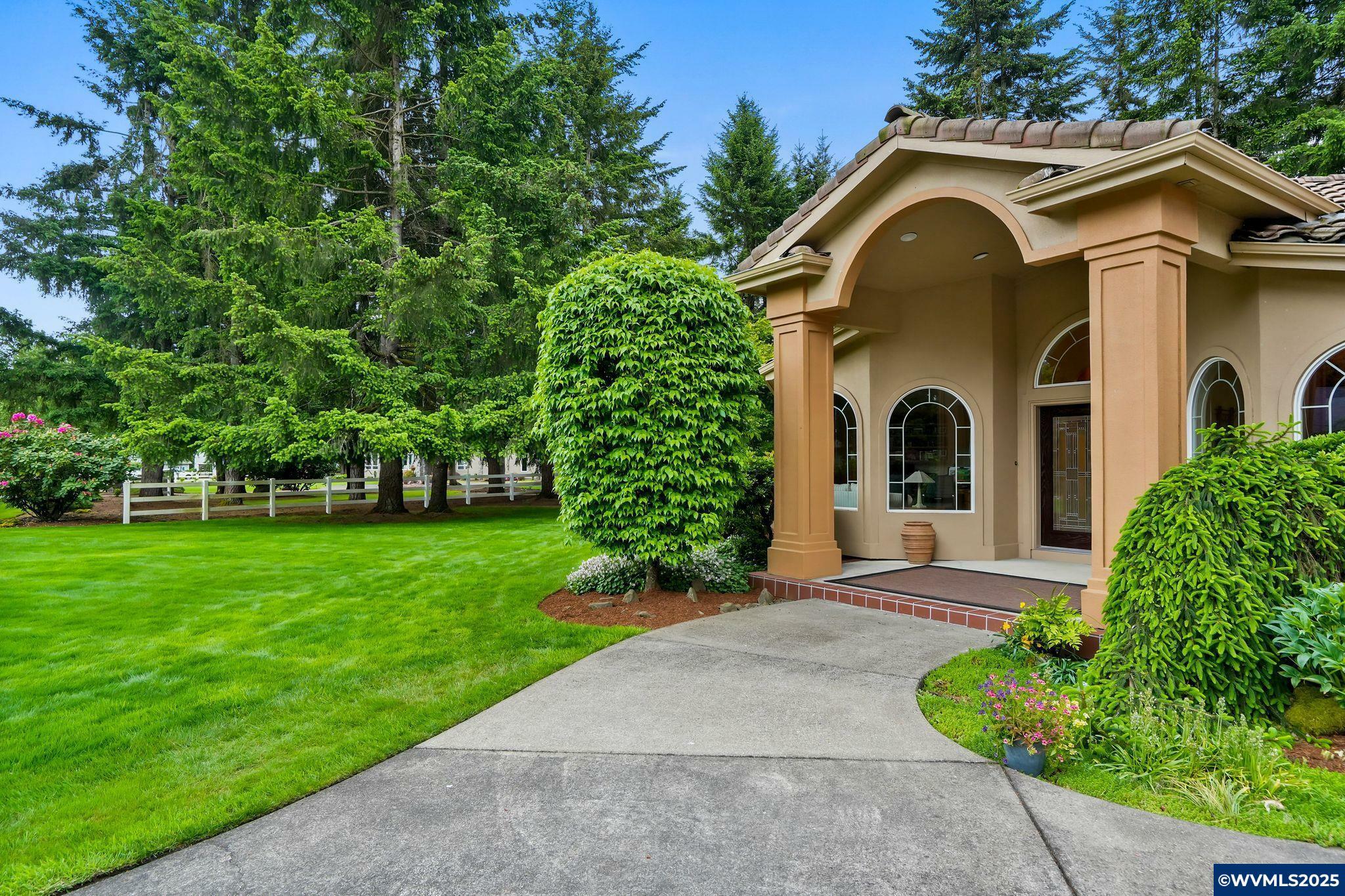 Property Photo: 7780 Alexa Ln SE OR 97317