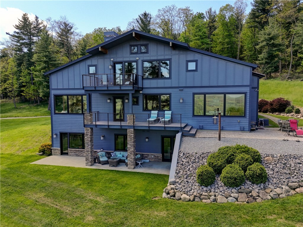 Property Photo: 8763 Greyton H Taylor Memorial Drive NY 14840