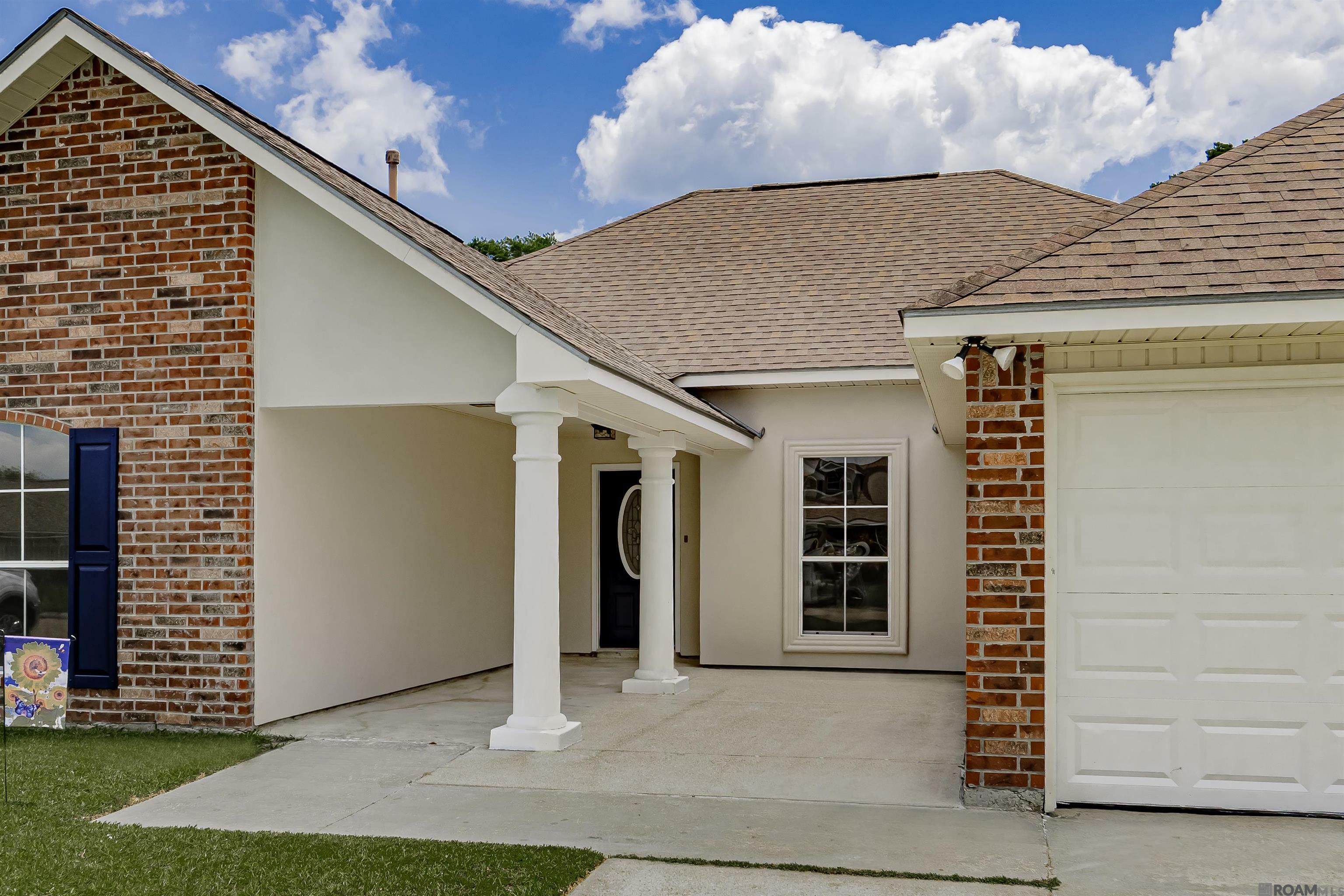 Property Photo: 26320 Holly Ridge Dr LA 70726