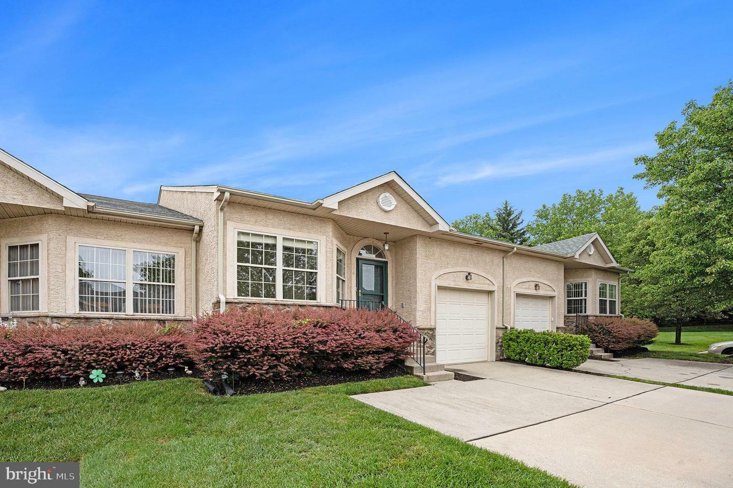 Property Photo: 656 Manor Drive PA 19044