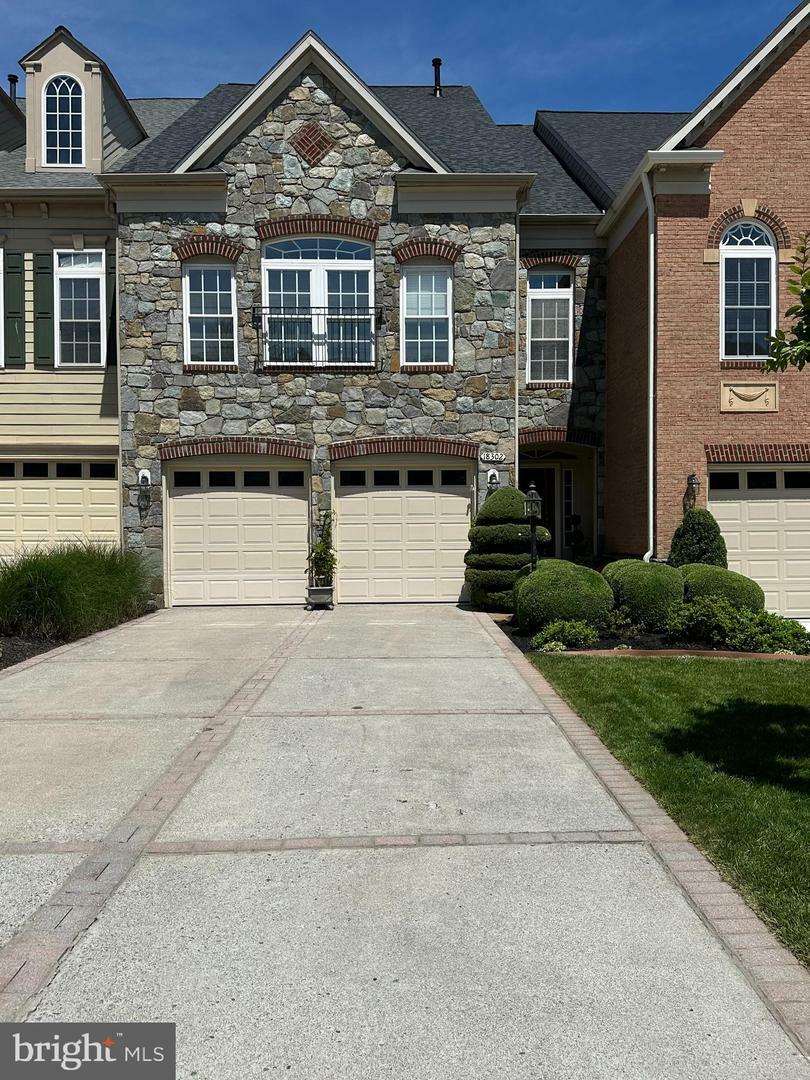 18302 Buccaneer Terrace  Leesburg VA 20176 photo