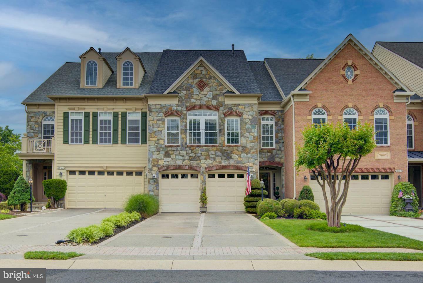 Property Photo: 18302 Buccaneer Terrace VA 20176