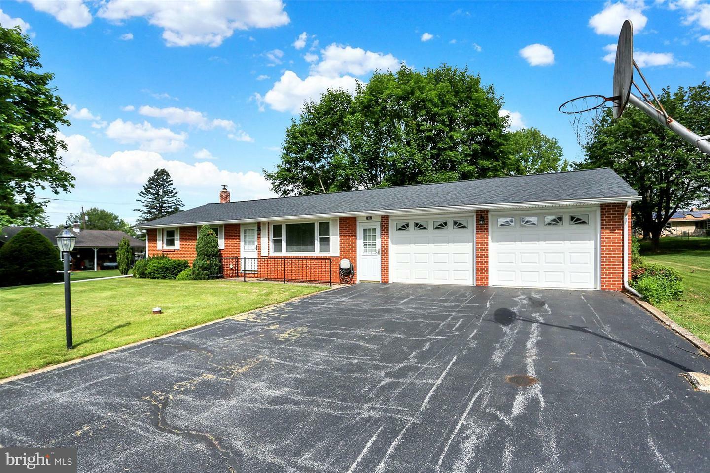Property Photo: 1465 Webster Drive PA 17015