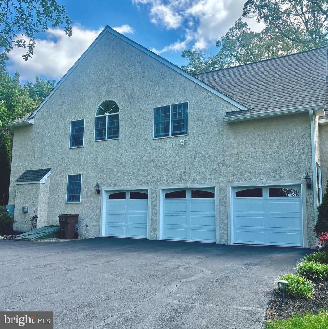 Property Photo: 744 Tennis Avenue PA 19002