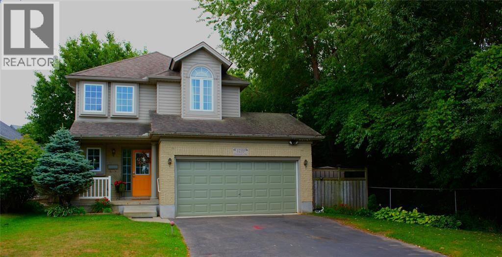 Property Photo:  1233 Crosscreek Crescent  ON N5Y 6H6 