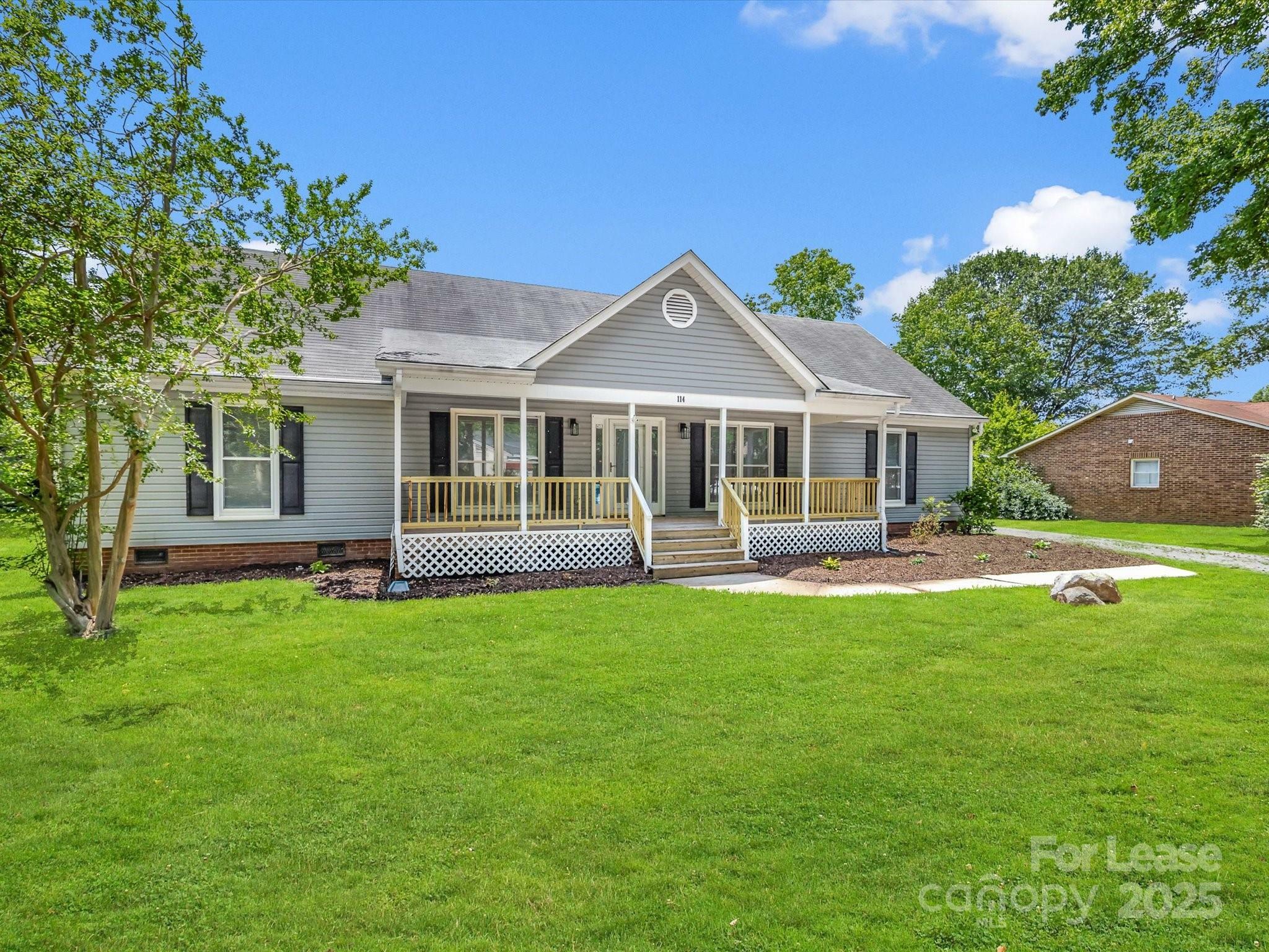 Property Photo: 114 Juanita Drive NC 28134