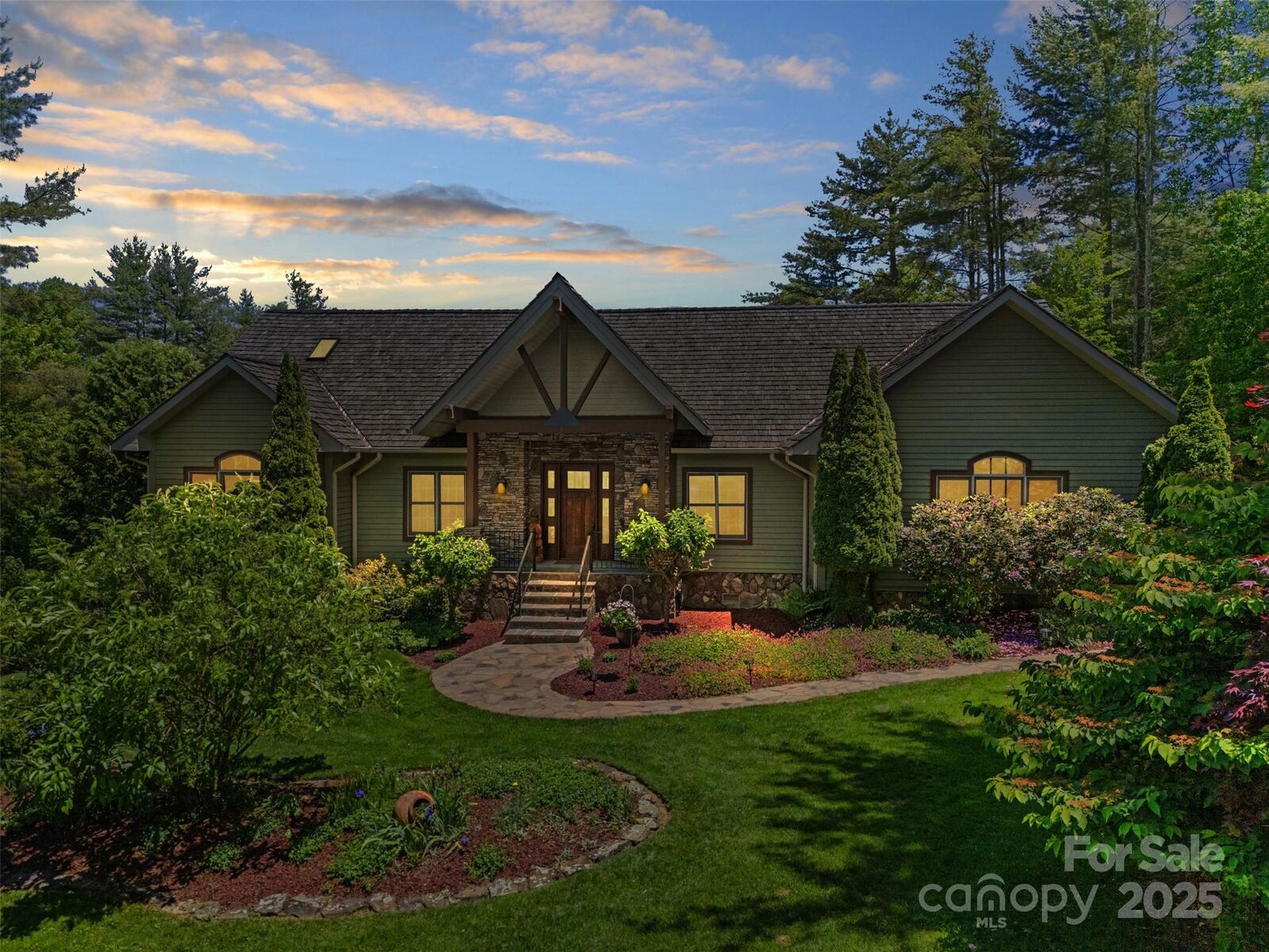 Property Photo:  2160 Valle Cay Drive  NC 28692 