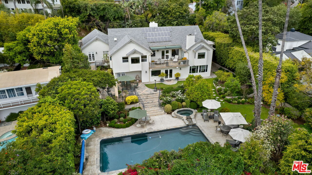2660 Carman Crest Dr  Los Angeles CA 90068 photo