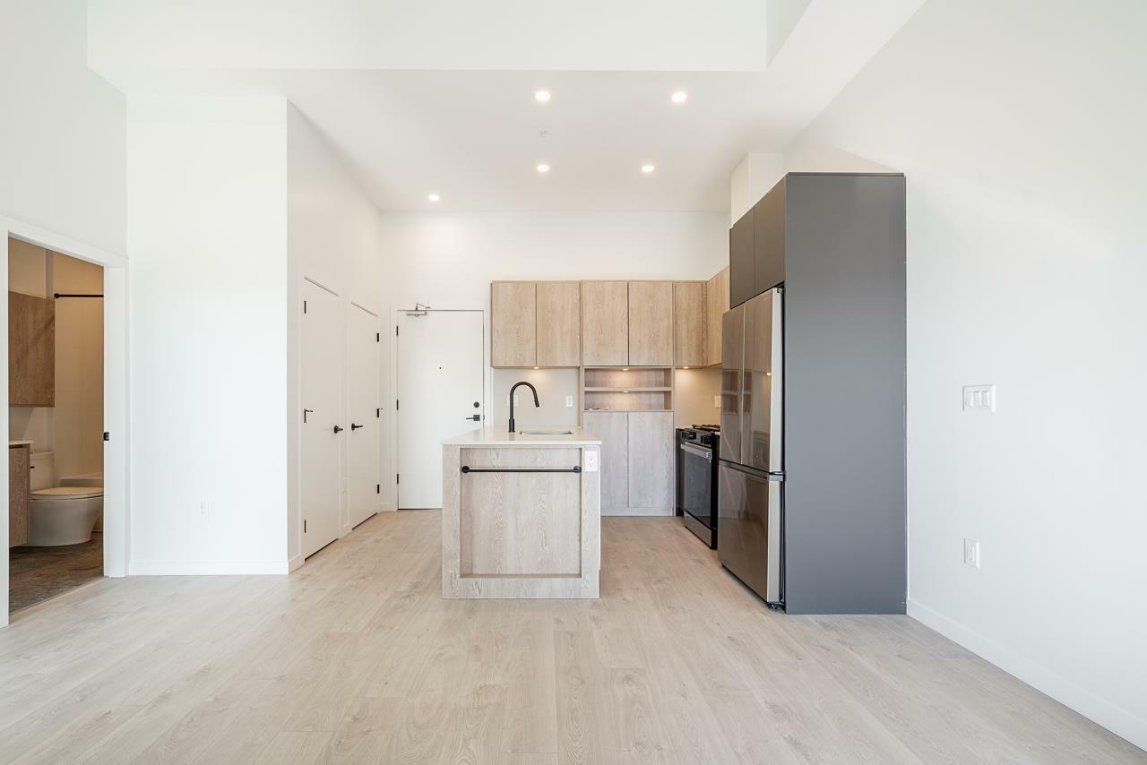 Property Photo: 19577 65B 104 BC V4N 6Y3