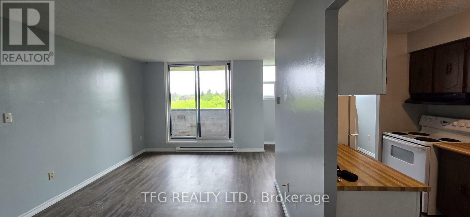 Photo de la propriété: 1371 Simcoe Street North 505 ON L1G 4X5