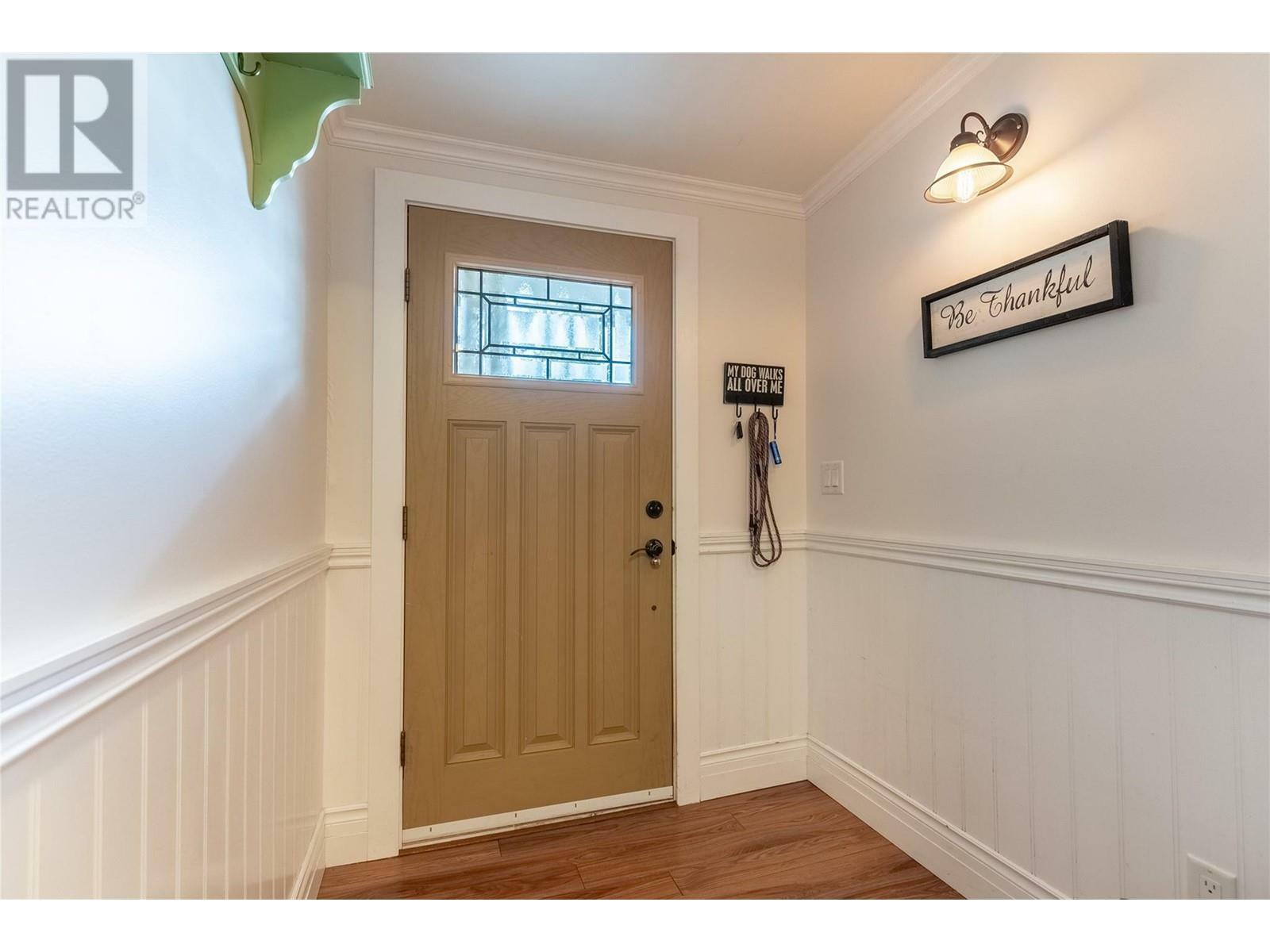Property Photo: 9 Jade Court BC V0K 1W0