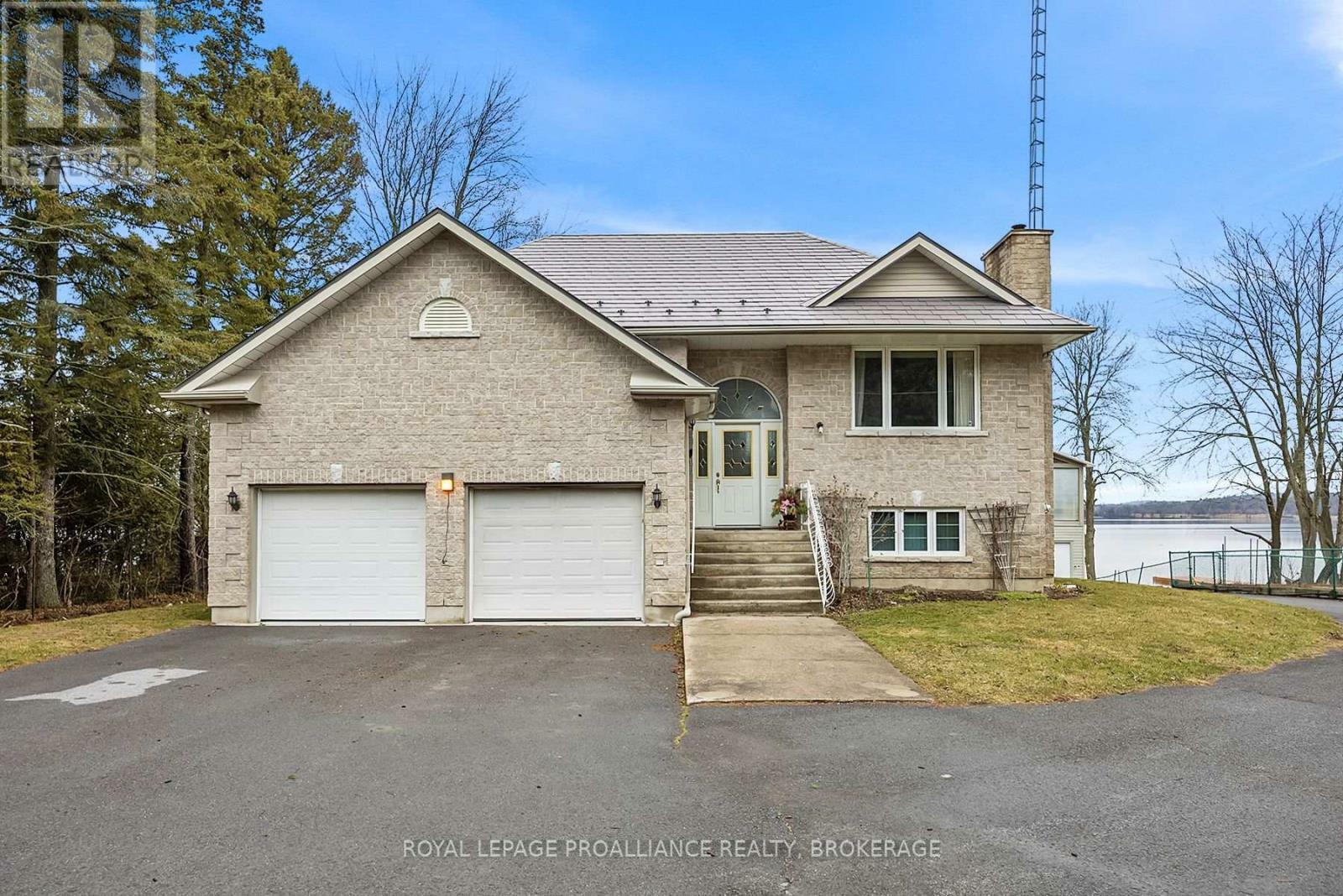 Property Photo: 1 Leavis Shores ON K7G 2V6