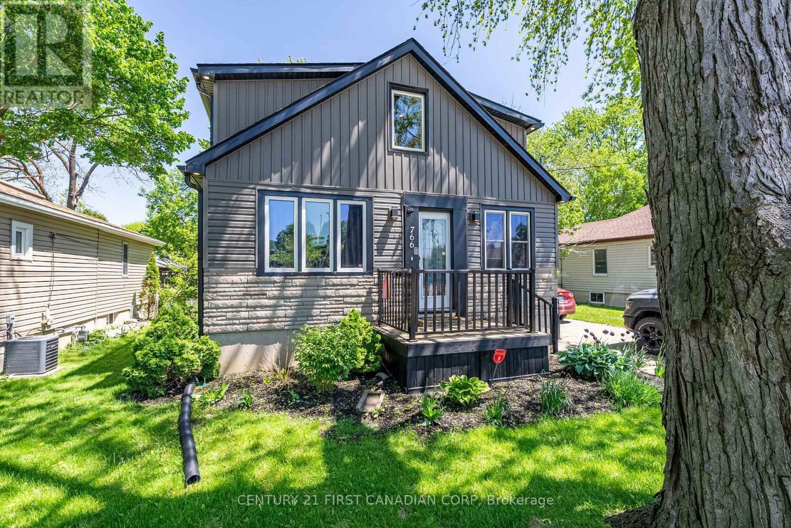 Photo de la propriété: 766 Glasgow Street ON N5Y 1V9