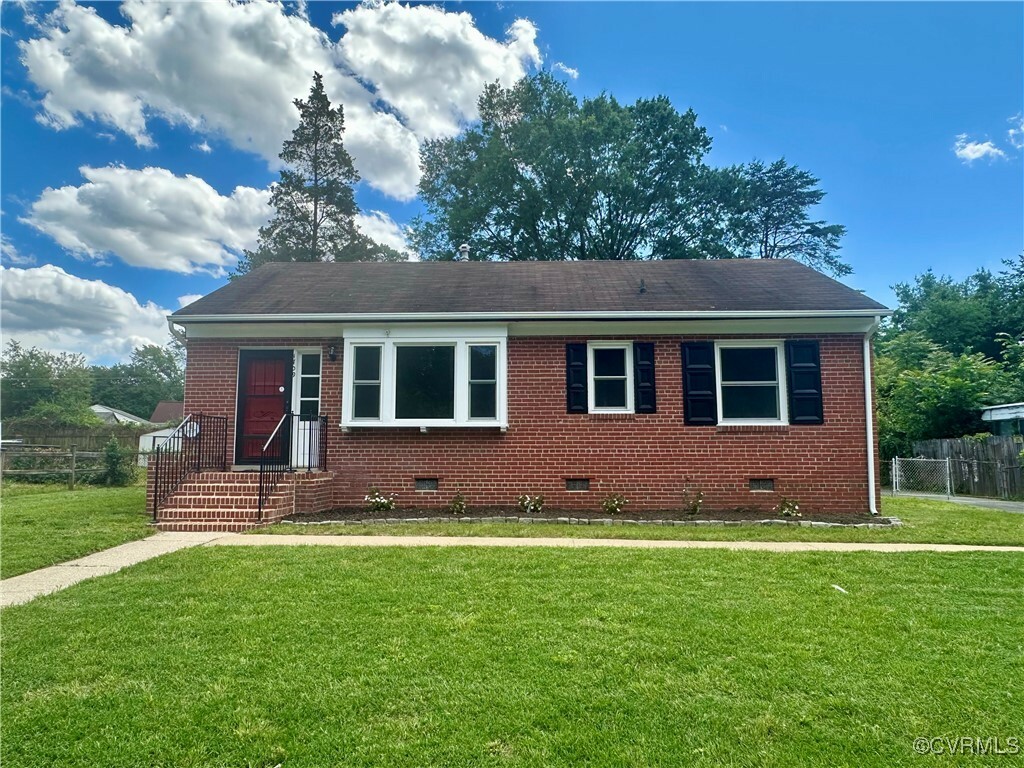 Property Photo: 1709 Glenview Road VA 23222
