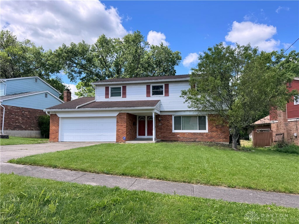 Property Photo:  1121 Gracewind Court  OH 45231 