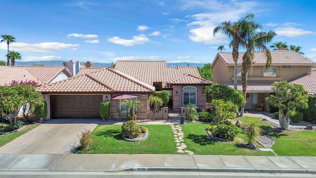 Property Photo: 44310 Villeta Drive CA 92253