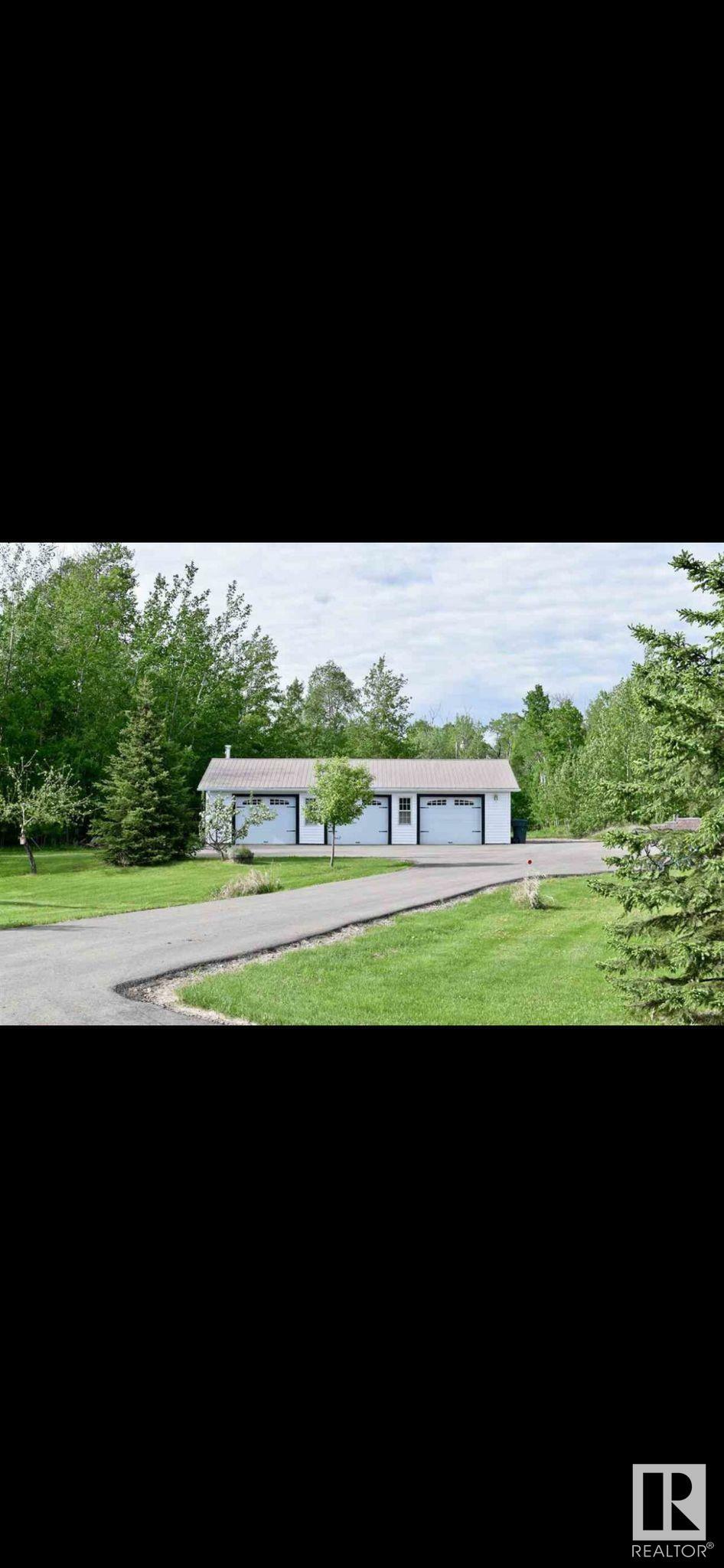Property Photo: 23450 Twp Road 505 AB T4X 0S1