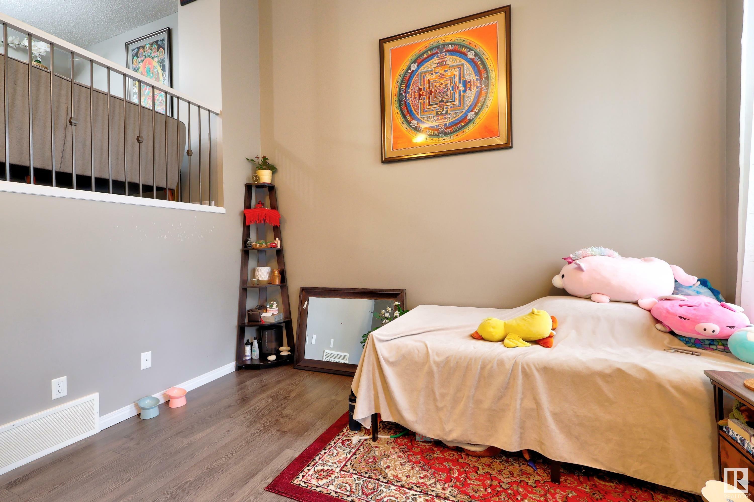 Property Photo: 4050 Savaryn Drive SW 33 AB T6X 1R8
