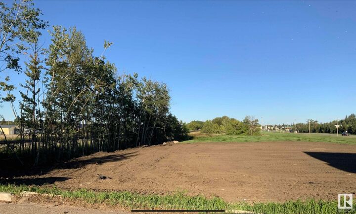 Property Photo:  4607 49 Avenue  AB T7Z 2J7 