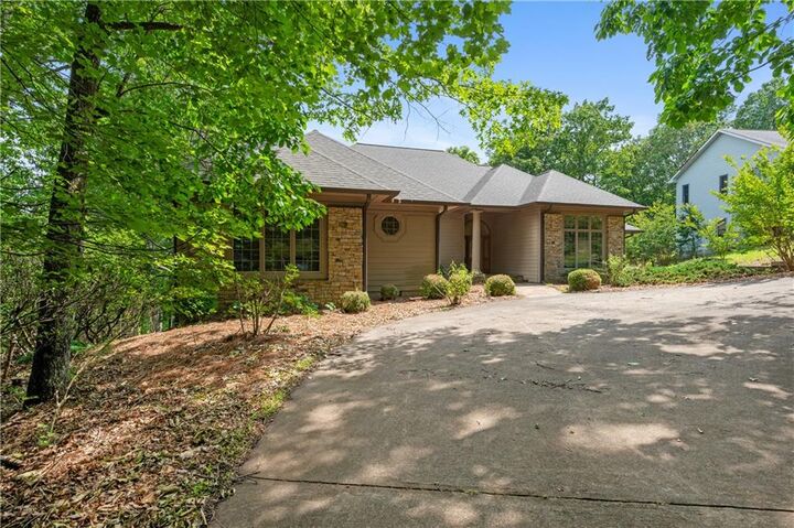 Property Photo:  267 Starcross Lane  GA 30143 