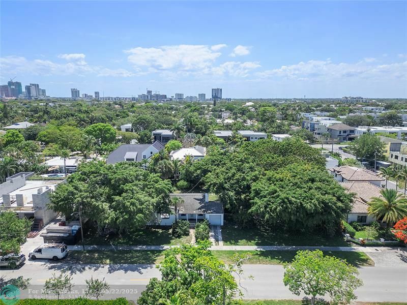 739 N Victoria Park Rd  Fort Lauderdale FL 33304 photo