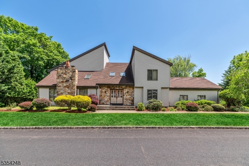 Property Photo: 81 Columbus Ave NJ 07512