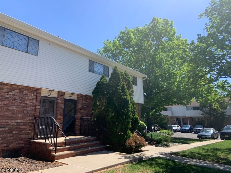913 Merritt Dr B1  Hillsborough Twp. NJ 08844 photo