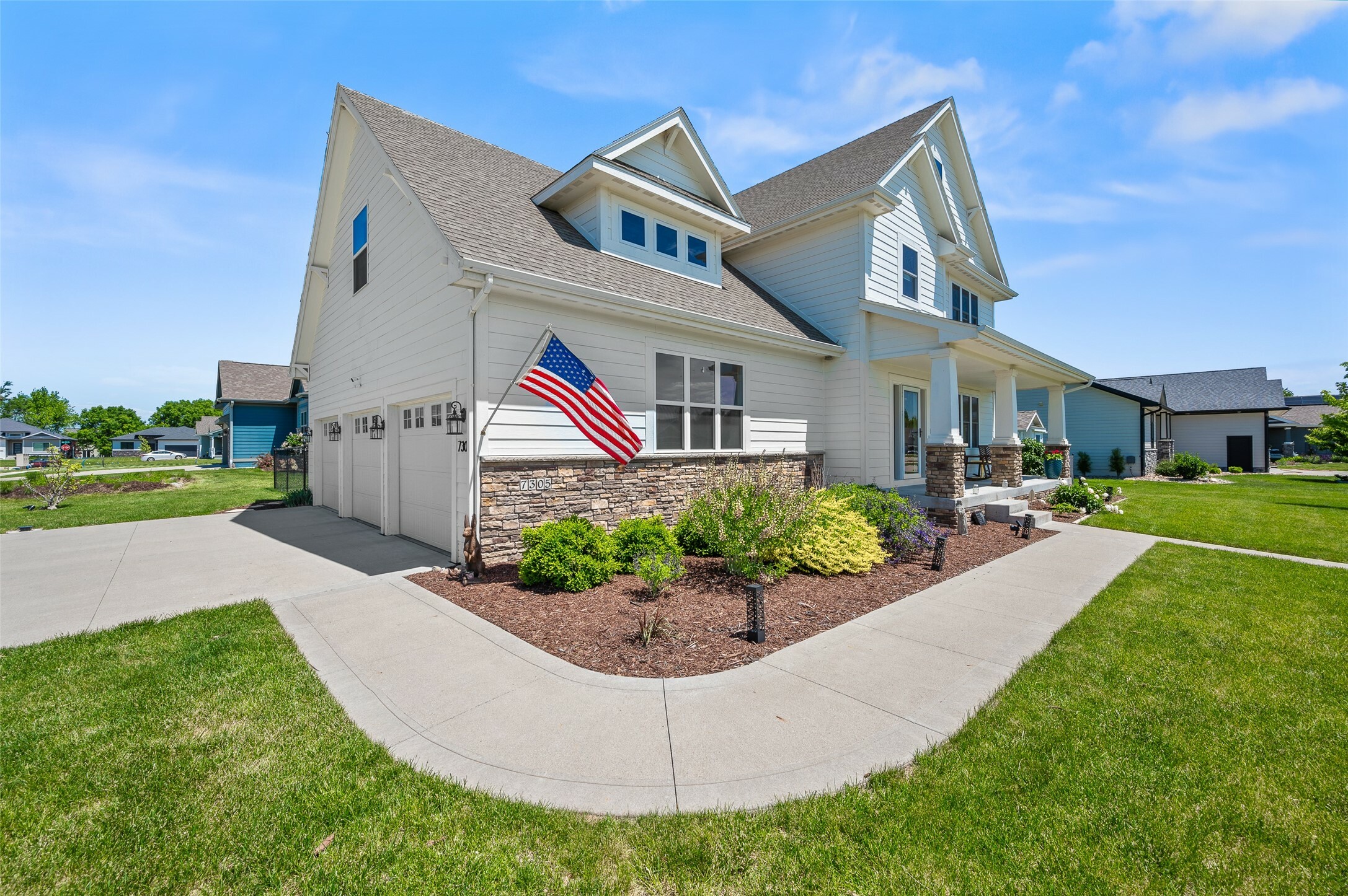 Property Photo: 7305 NW 18th Street IA 50023