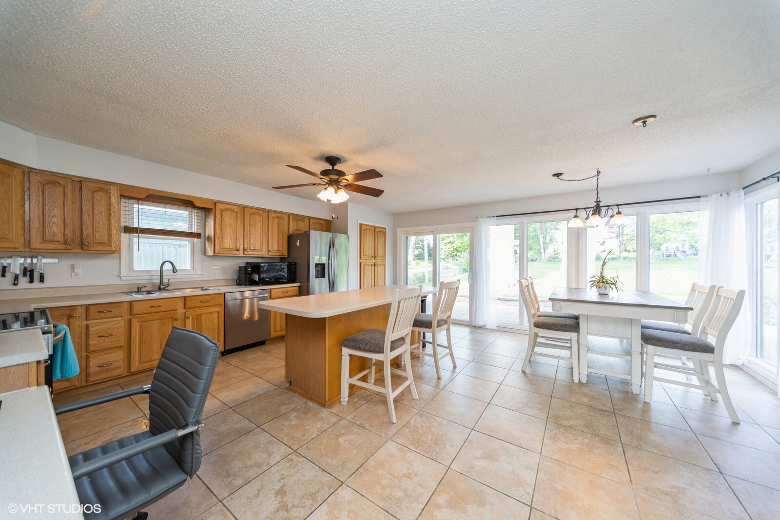 Property Photo: 1223 Cherry Parkway IA 50211
