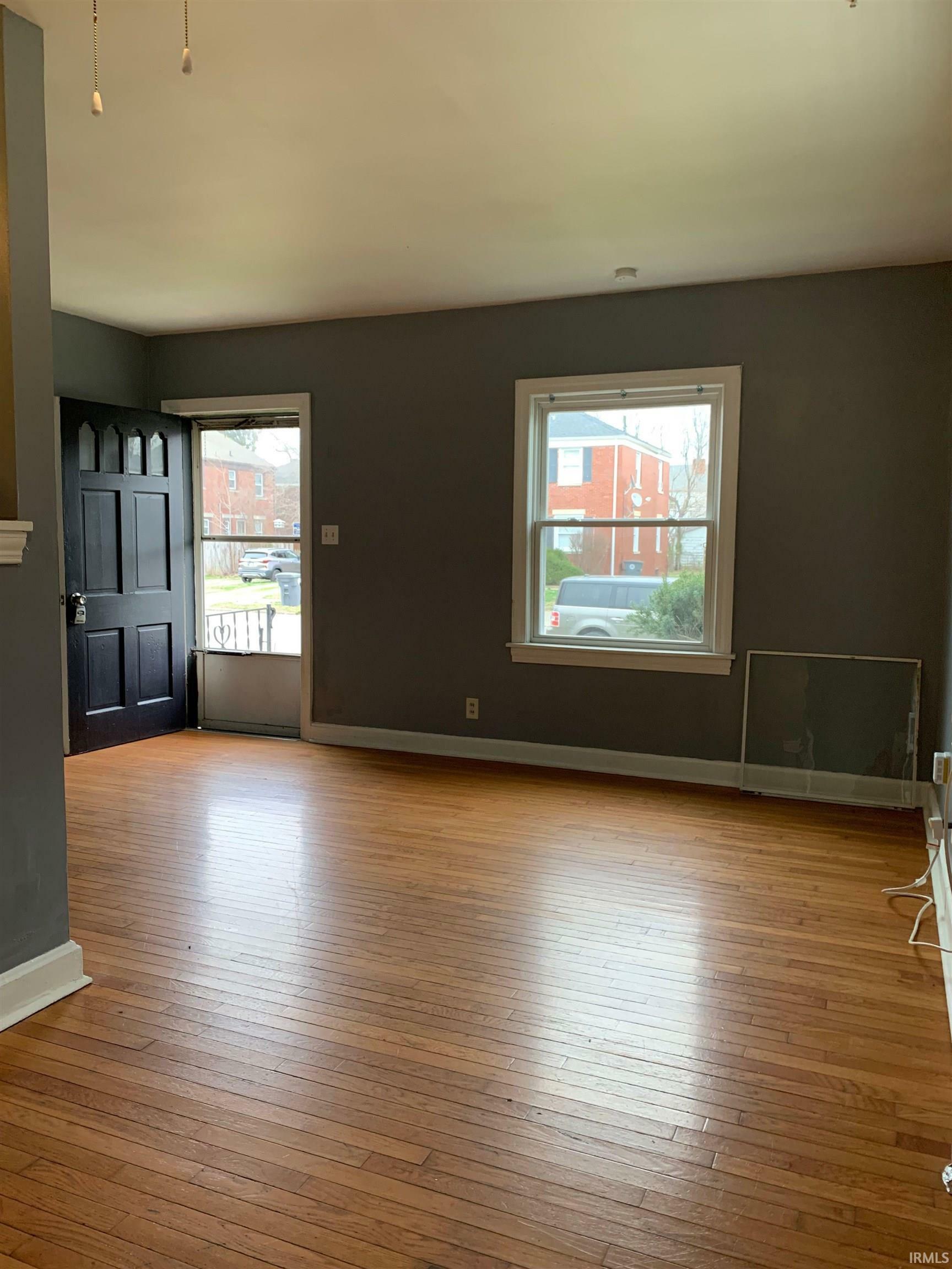 Property Photo:  1209 1211 Macarthur Drive  IN 47714 