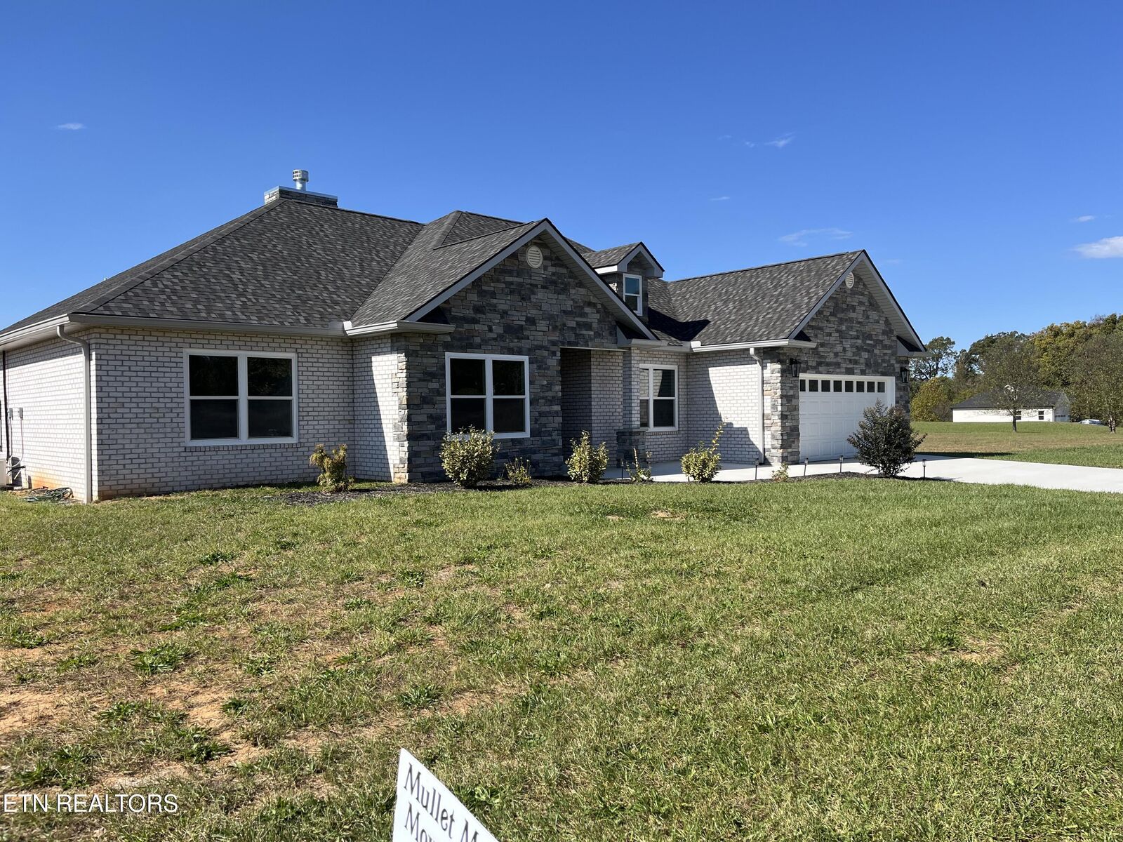 Property Photo:  227 Sugar Maple Court  TN 37354