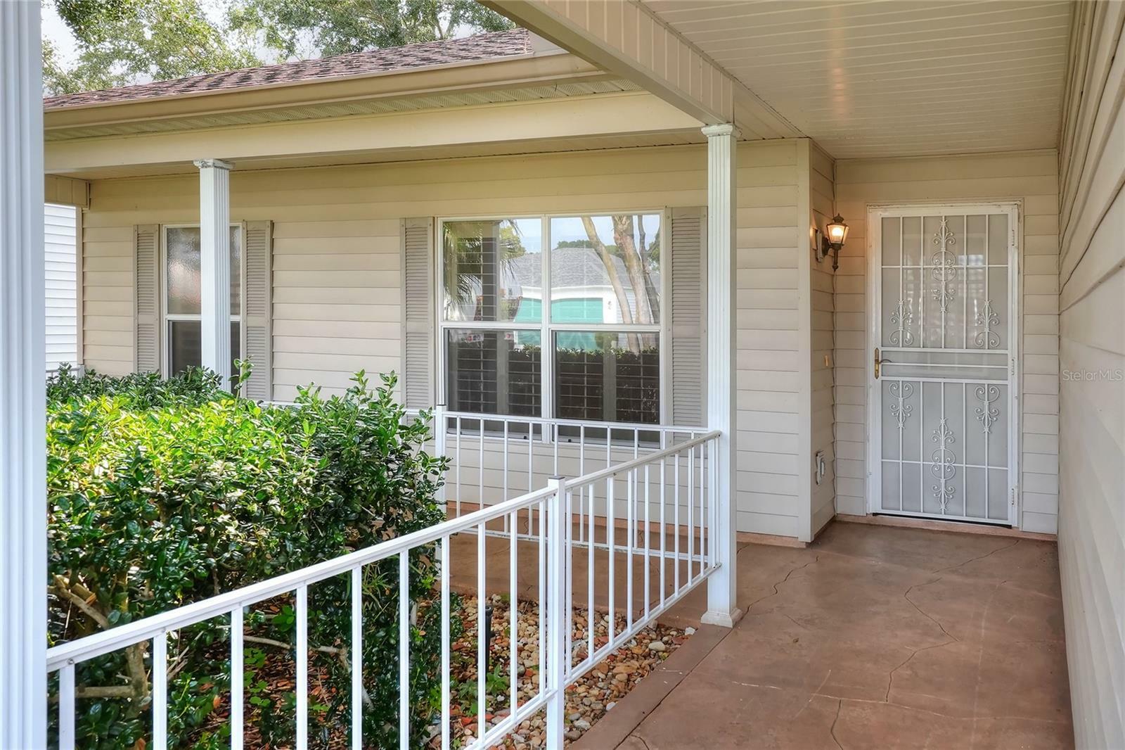 Property Photo: 6065 Magpie Drive FL 33809