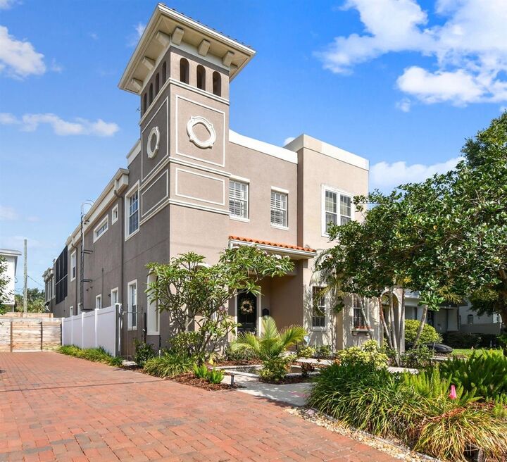Property Photo:  407 S Fremont Avenue B  FL 33606 