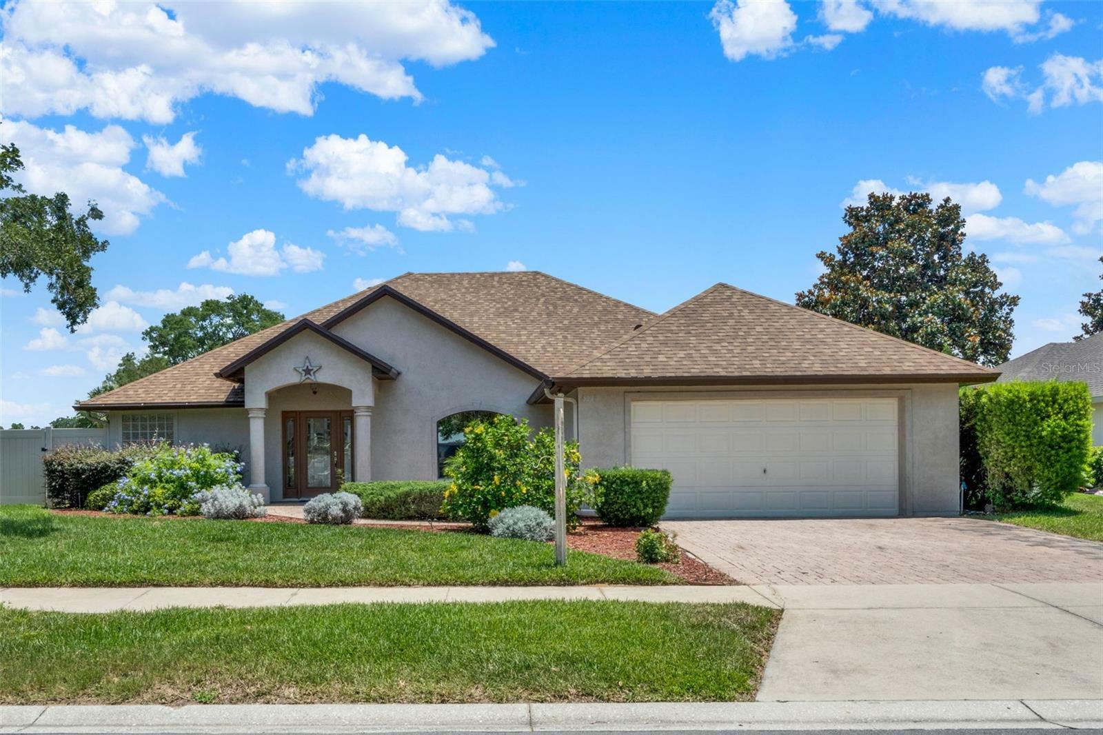 4571 Abaco Drive  Tavares FL 32778 photo