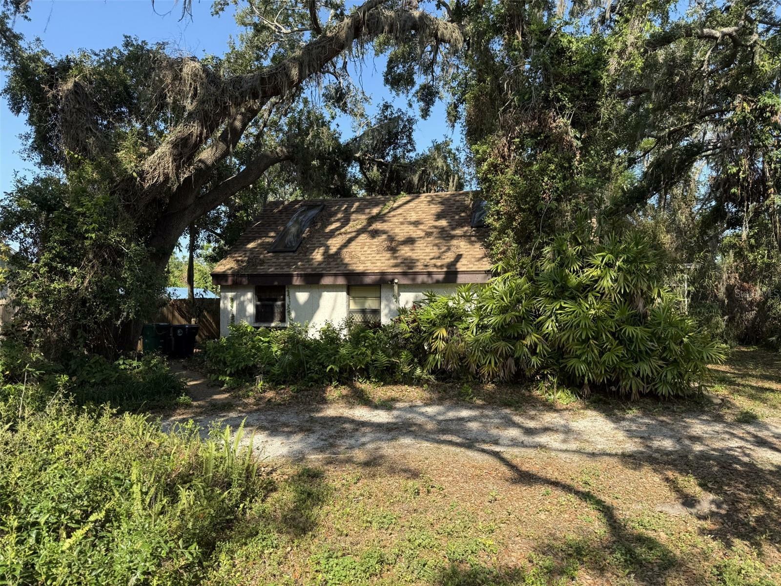 Property Photo: 1511 11th Avenue W FL 34221