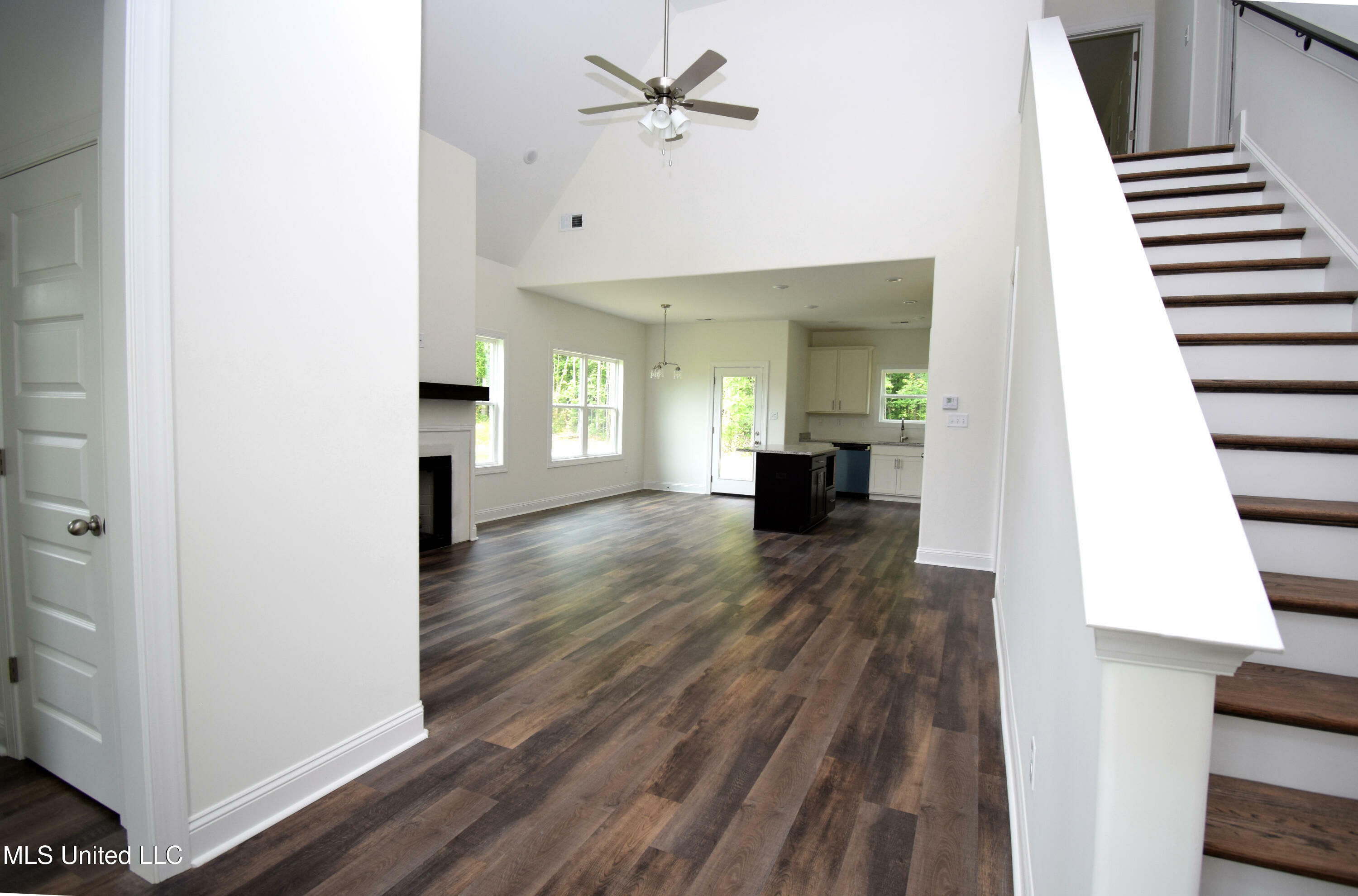 Property Photo: 117 Centerline Roper Loop MS 38611