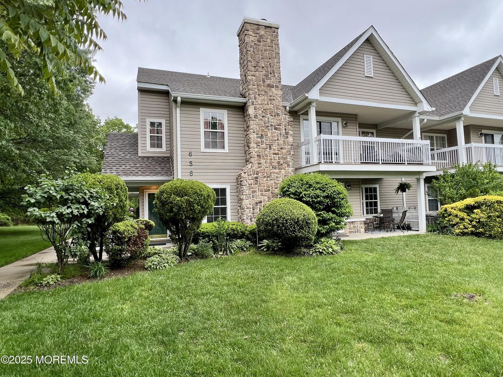 Property Photo:  5 Lincoln Court  NJ 07712 