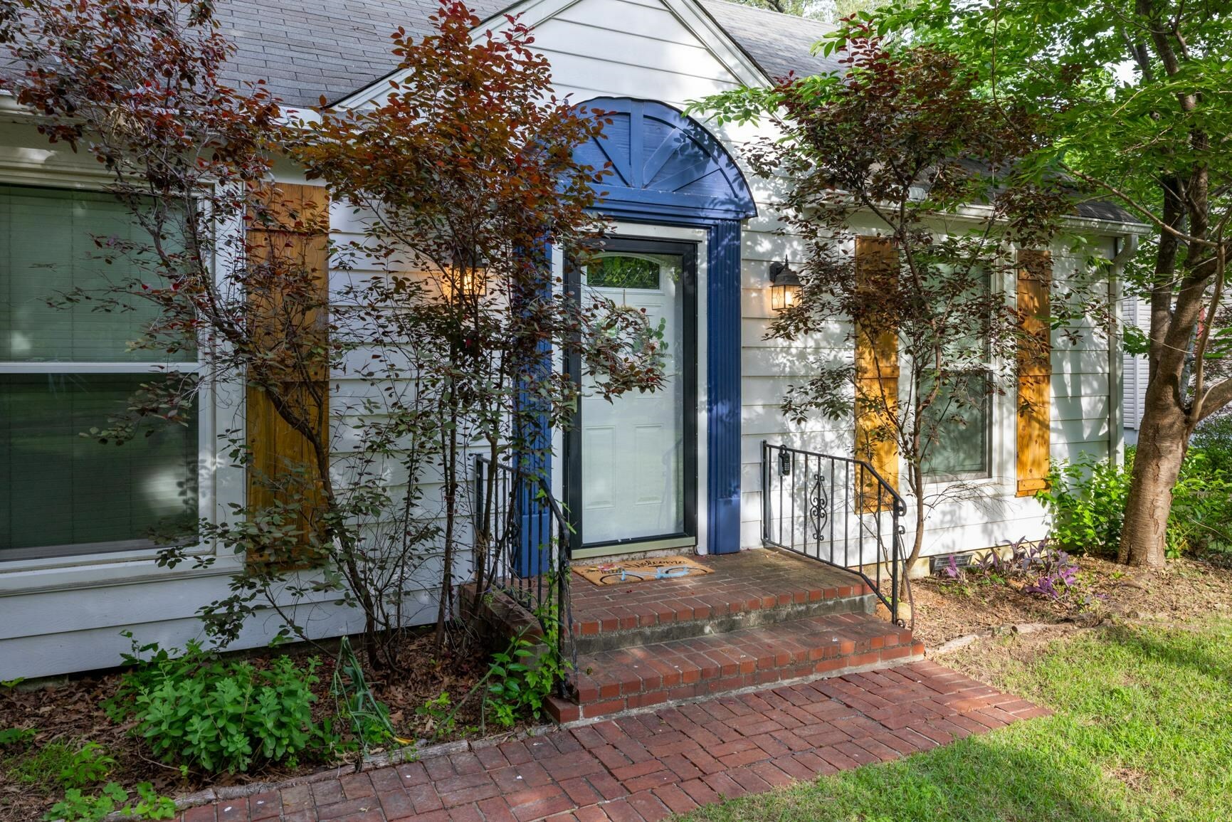 Property Photo: 18 N Reese St TN 38111