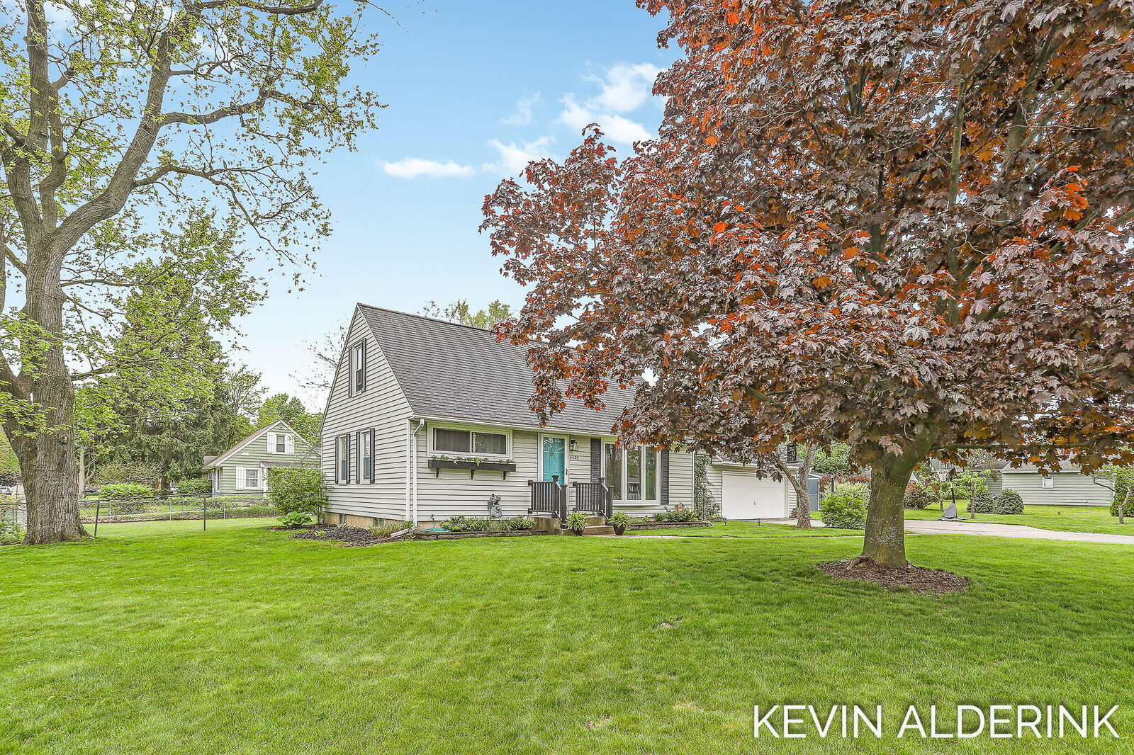 Property Photo:  4624 Marigold Street SE  MI 49546 