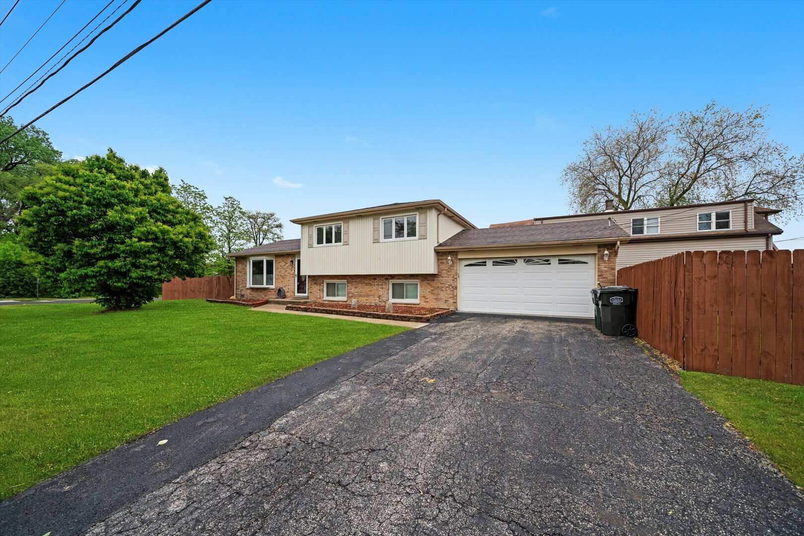 Property Photo: 8300 S 79th Court IL 60458