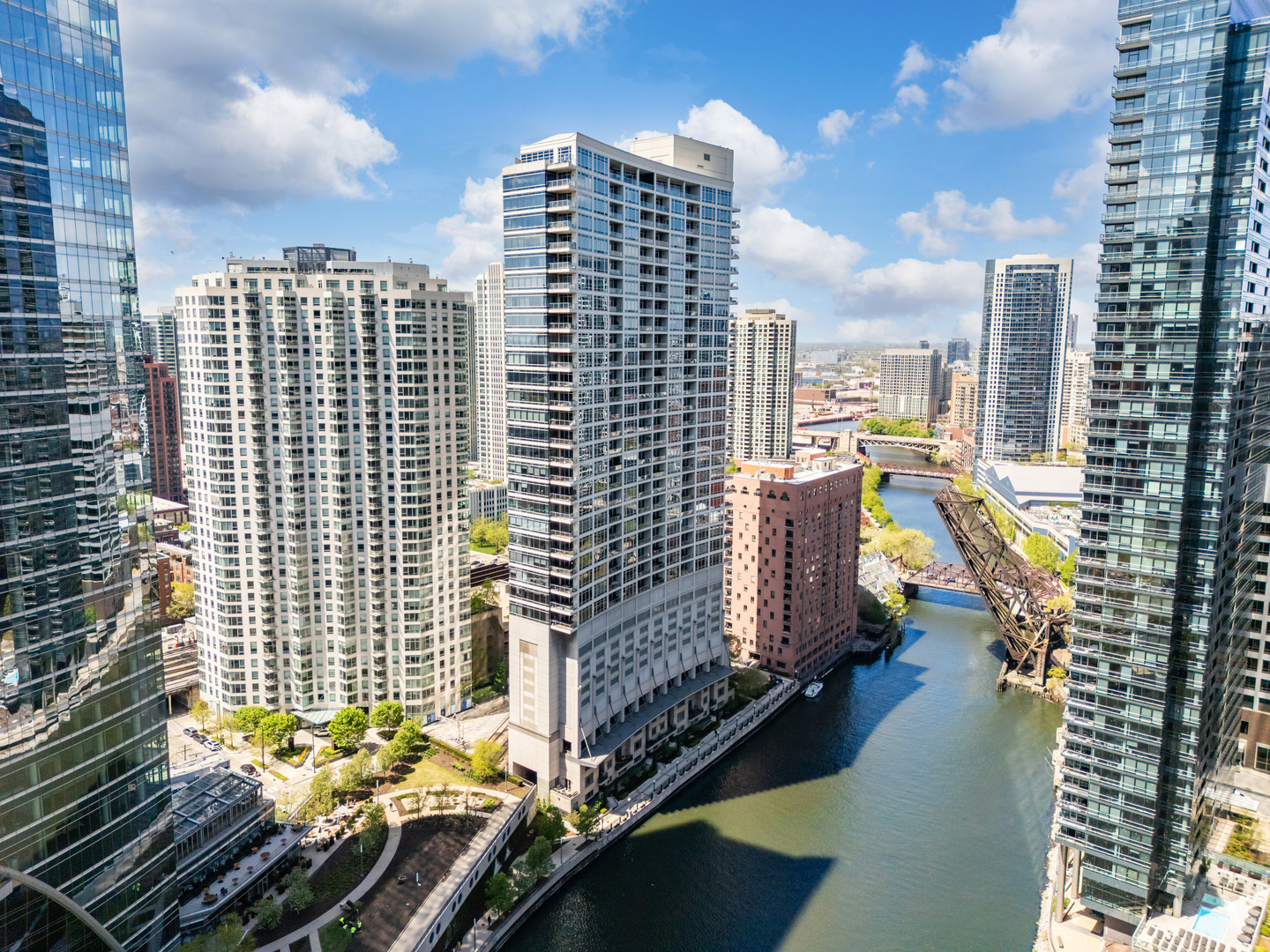 Property Photo: 333 N Canal Street 3401 IL 60606