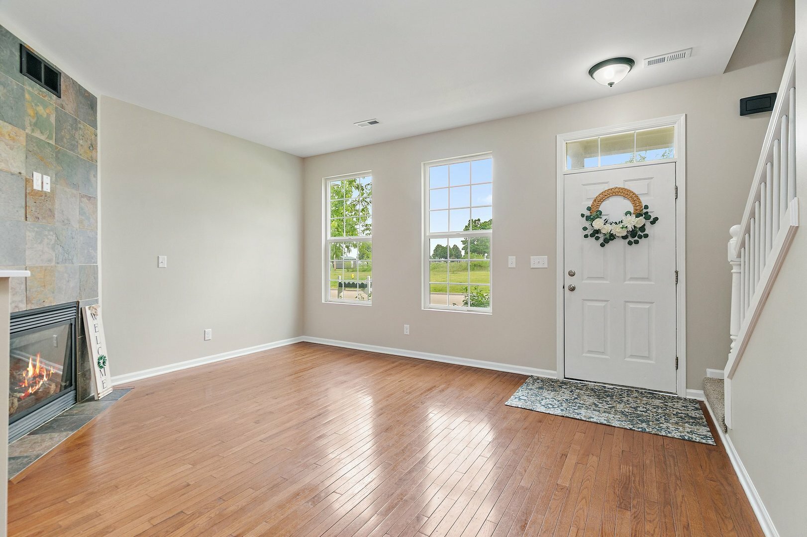 Property Photo: 101 E Robinson Avenue IL 60112