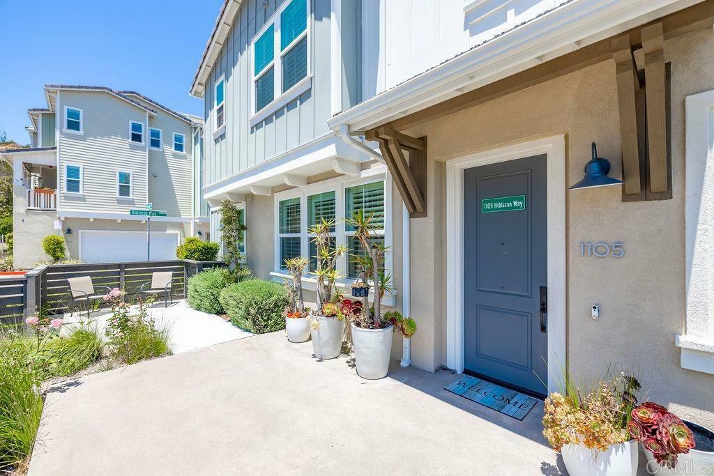 Property Photo: 1105 Hibiscus Way CA 92054